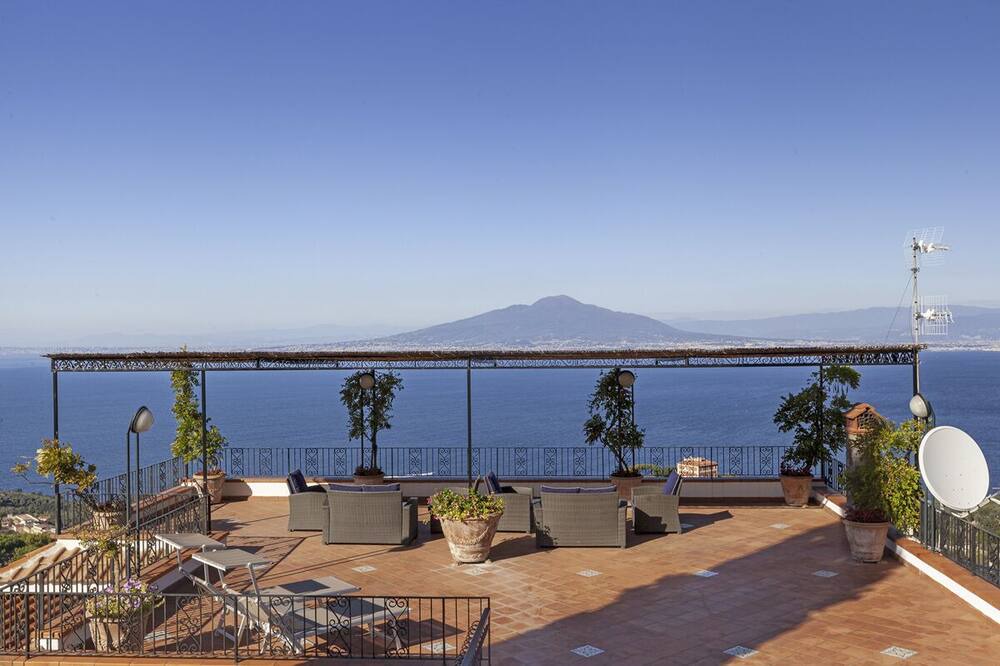 Photo of Patio Balcony in Priora