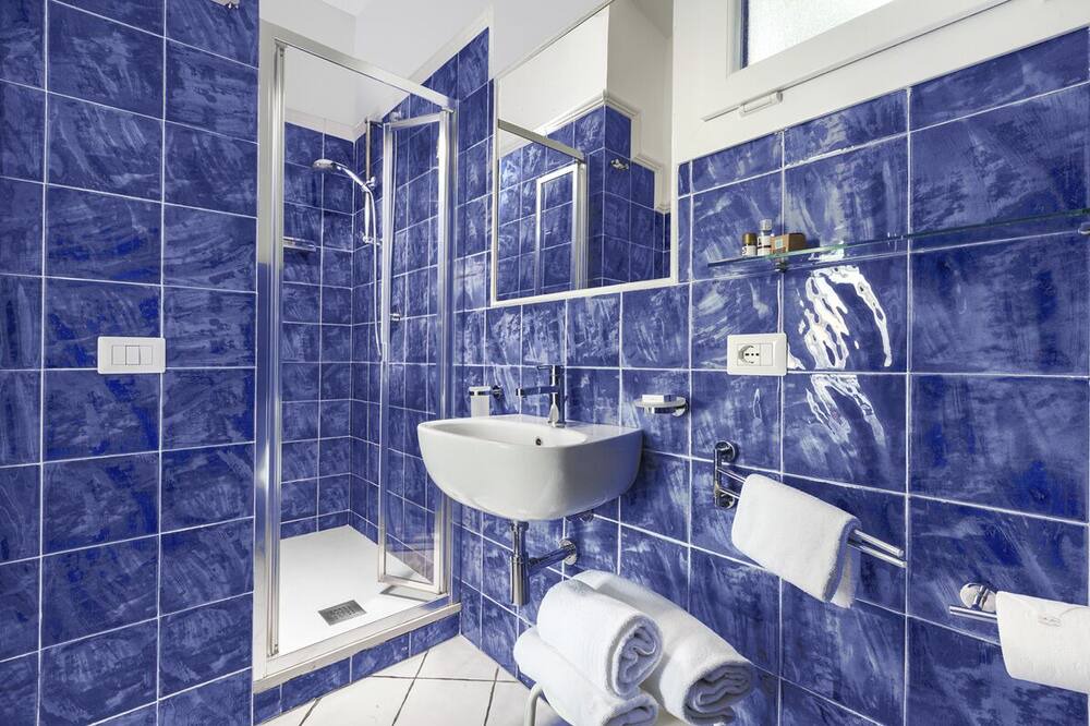 Photo of Bathroom in Priora