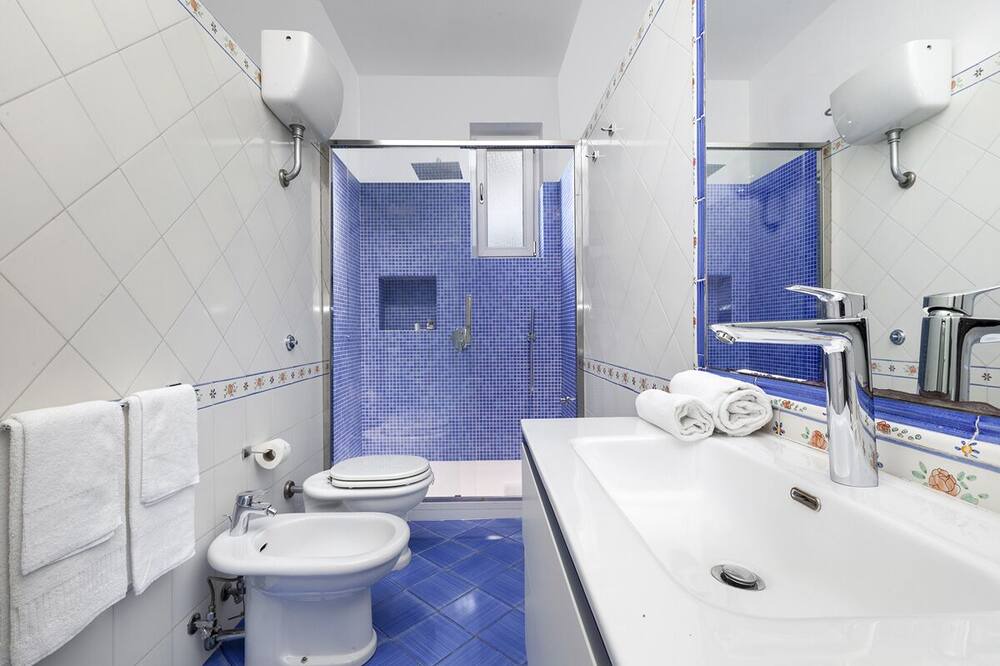Photo of Bathroom in Priora