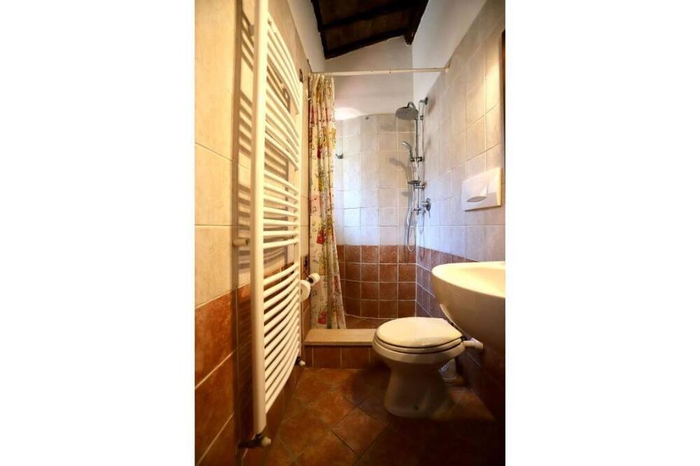 Photo of Bathroom in Capodimonte