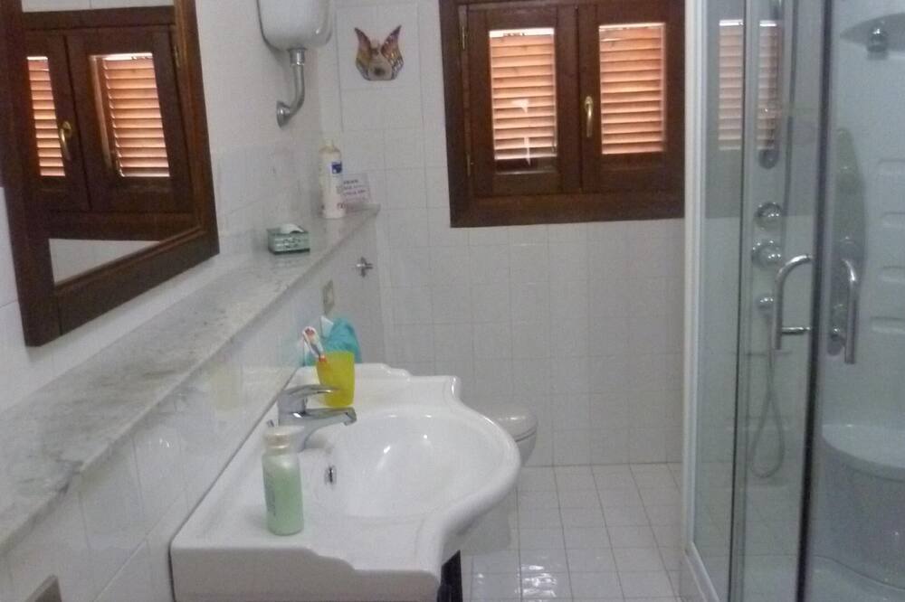 Photo of Bathroom in Alvignano
