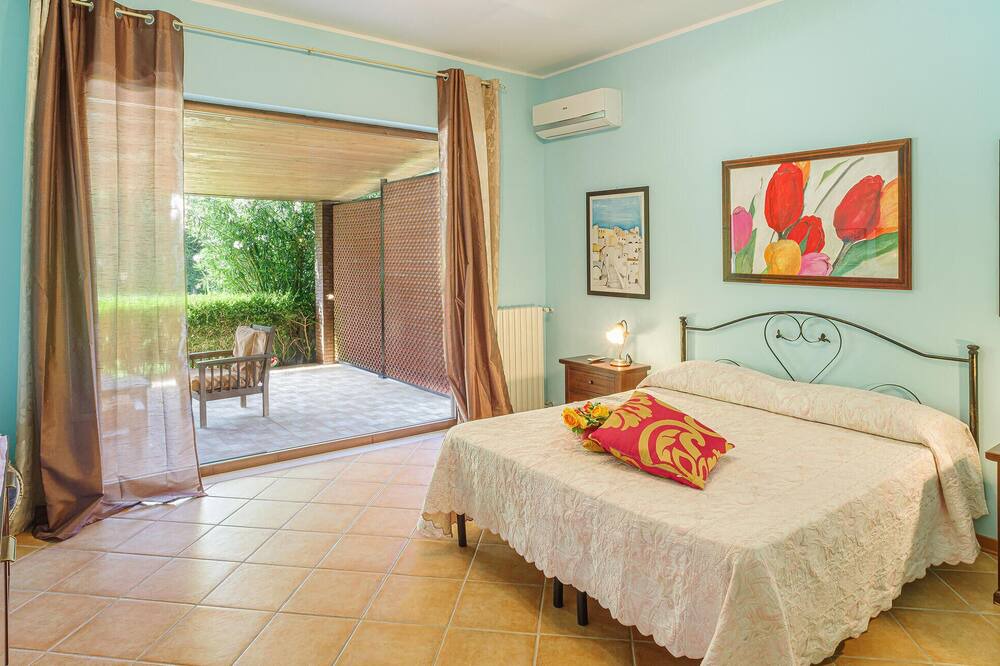 Photo of Bedroom in Montecorice