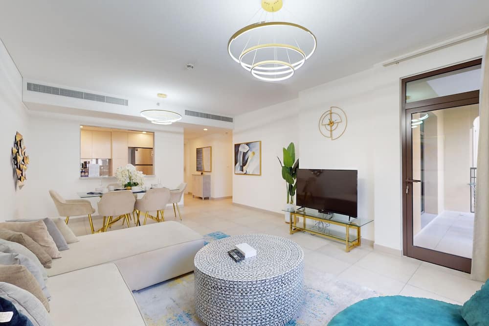 Photo of Livingroom in Umm Suqeim 3