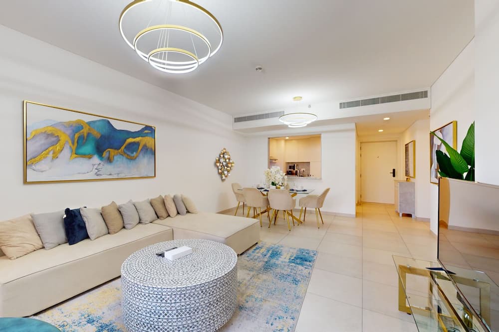 Photo of Livingroom in Umm Suqeim 3