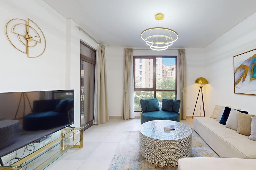 Photo of Livingroom in Umm Suqeim 3