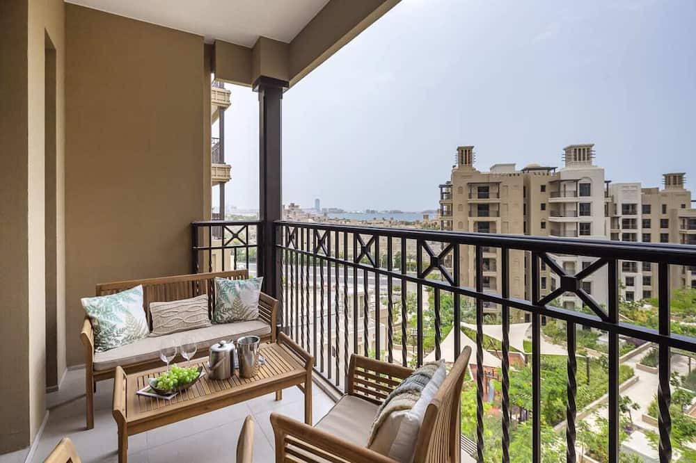 Photo of Patio Balcony in Umm Suqeim 3