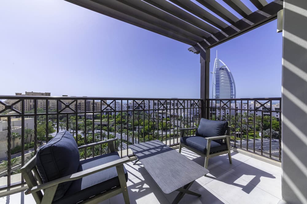 Photo of Patio Balcony in Umm Suqeim 3