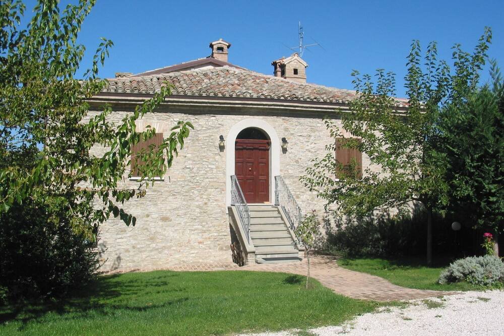 Photo of Outdoor in Urbania