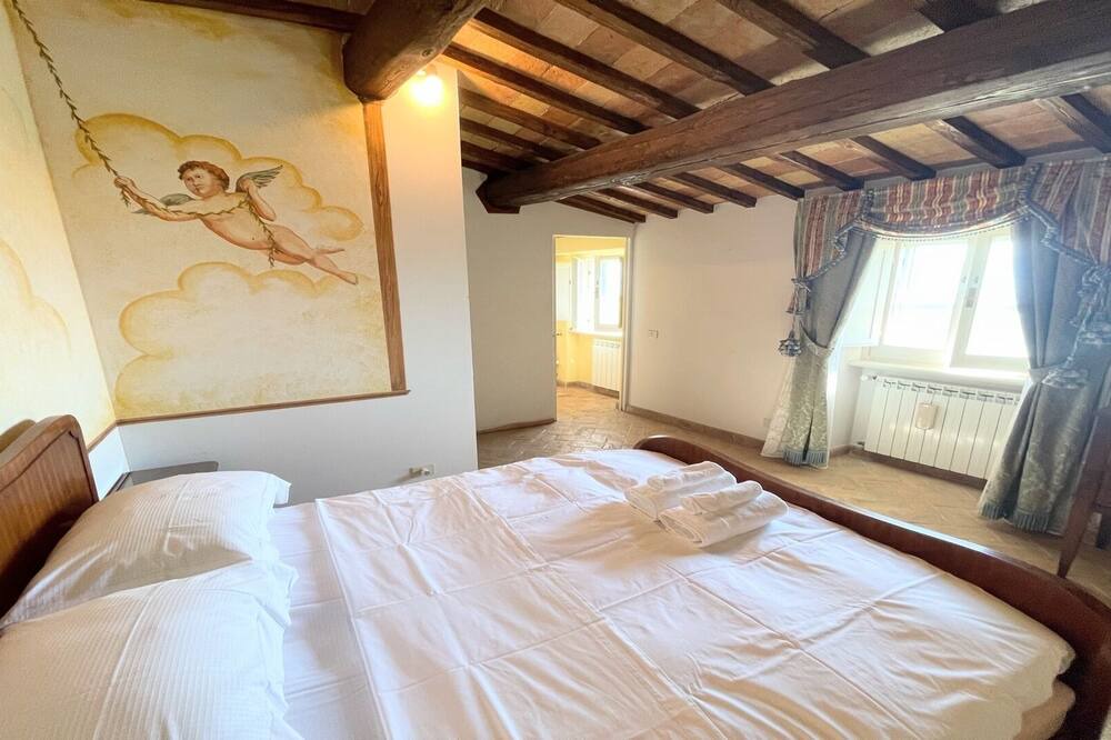 Photo of Bedroom in Colpetrazzo