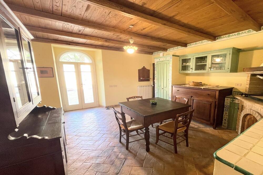 Photo of Kitchen in Colpetrazzo