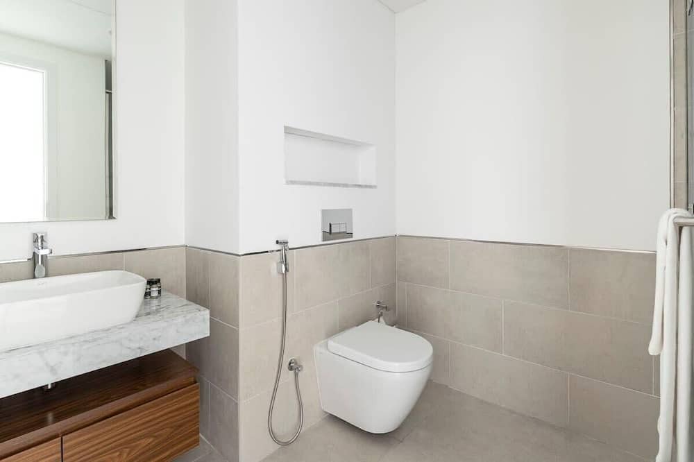 Photo of Bathroom in Umm Suqeim 3