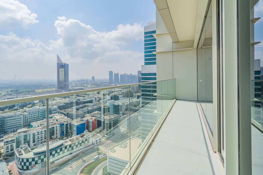 Photo of Patio Balcony in Dubai Media City