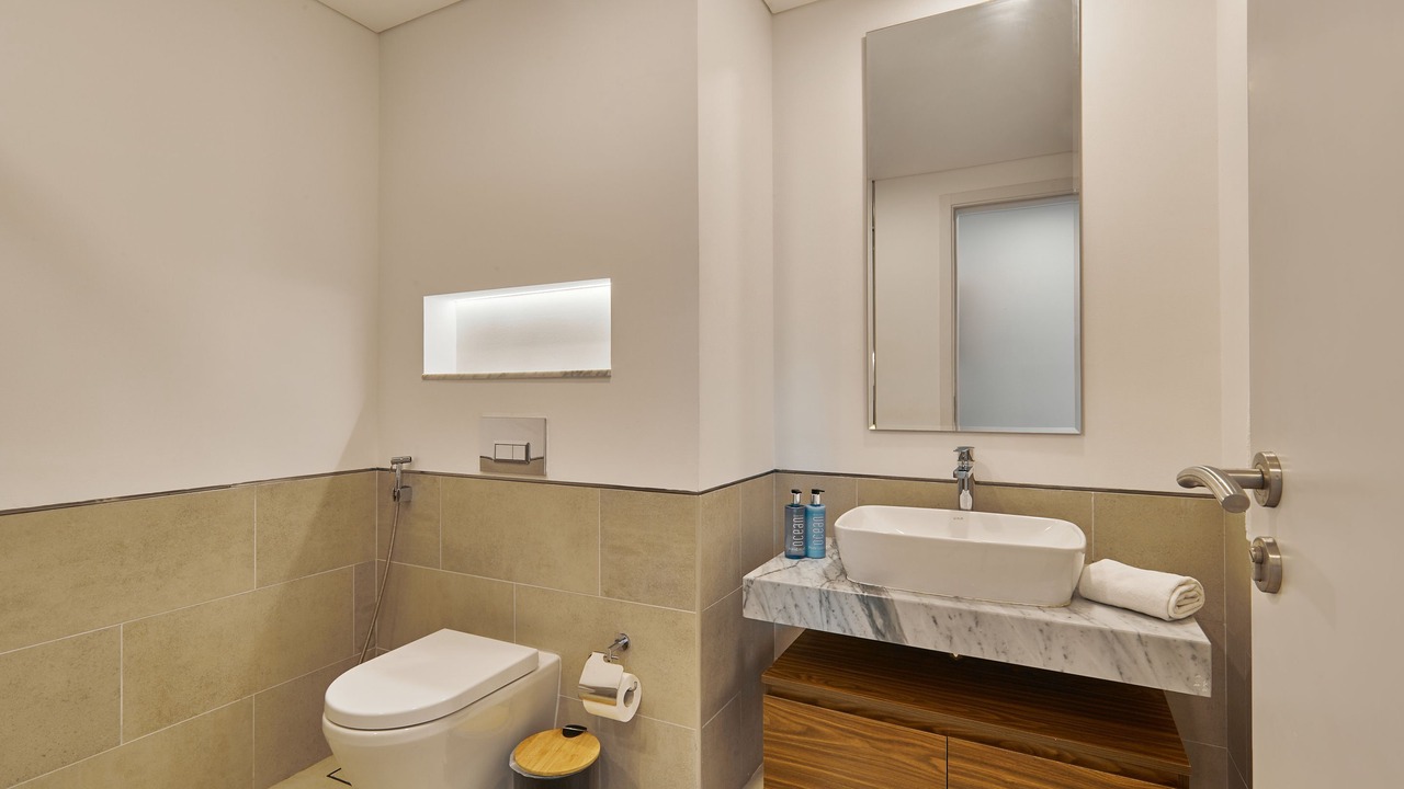 Photo of Bathroom in Umm Suqeim 3