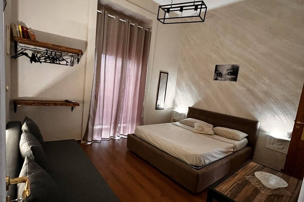 Photo of Bedroom in Mergellina