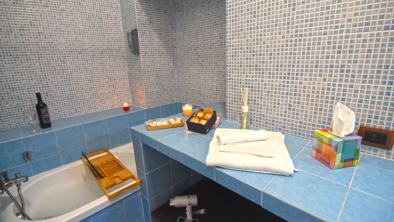 Photo of Bathroom in Historical Center