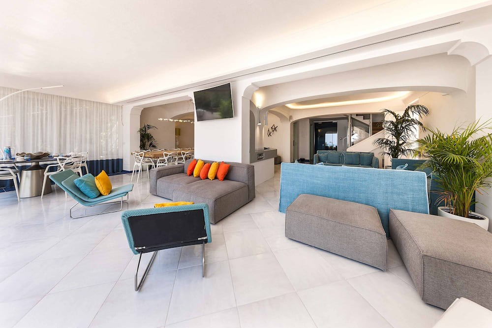 Photo of Livingroom in Sirenuse