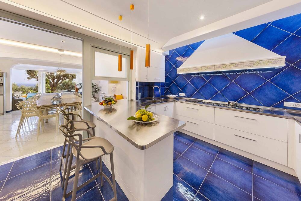 Photo of Kitchen in Sirenuse