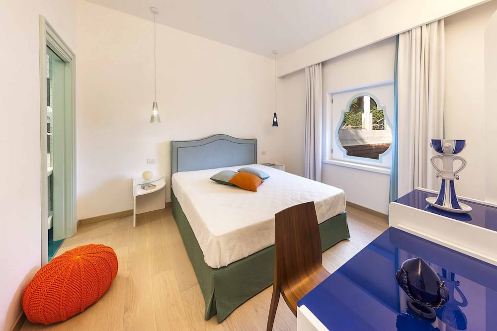Photo of Bedroom in Sirenuse