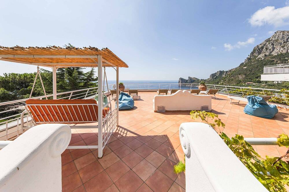 Photo of Outdoor in Sirenuse