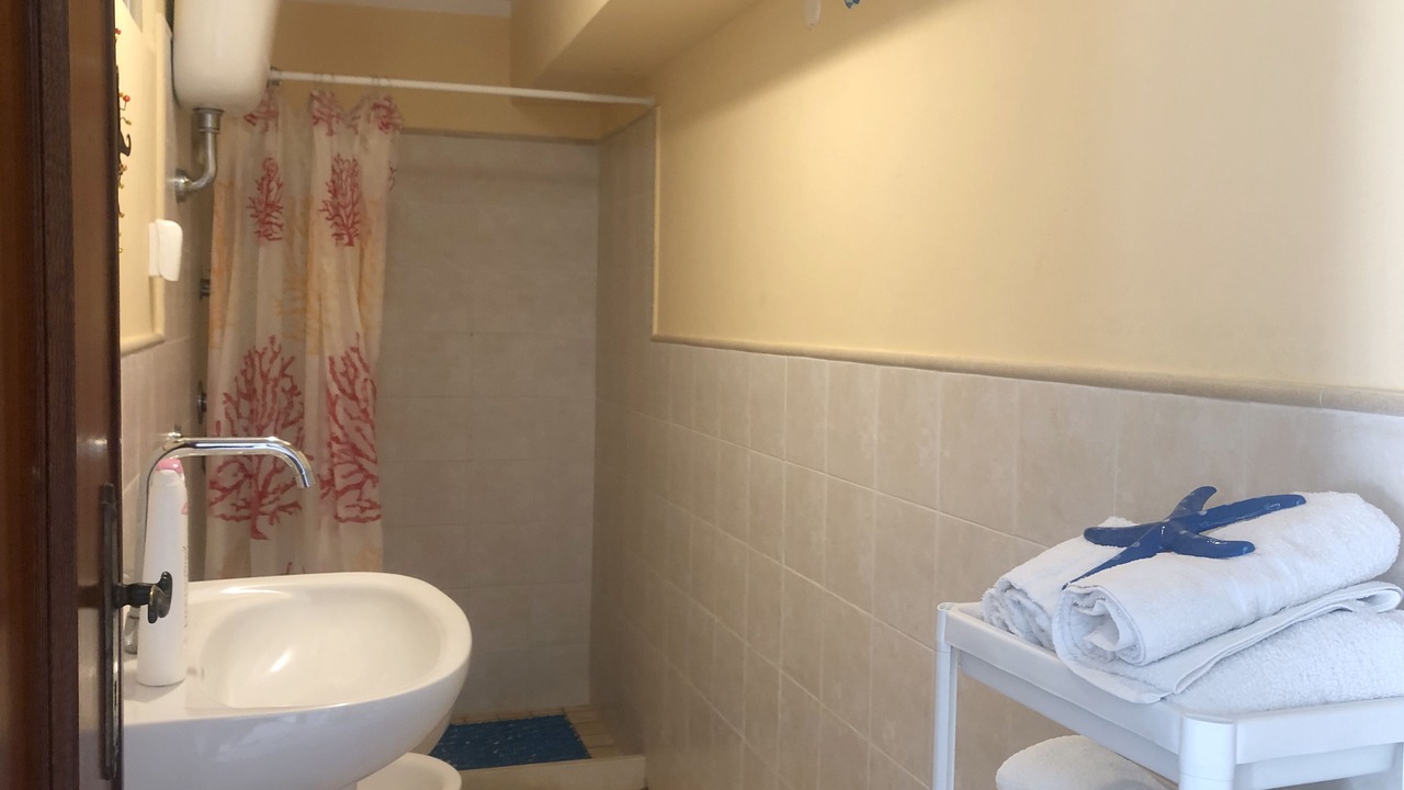 Photo of Bathroom in San Nicola Arcella