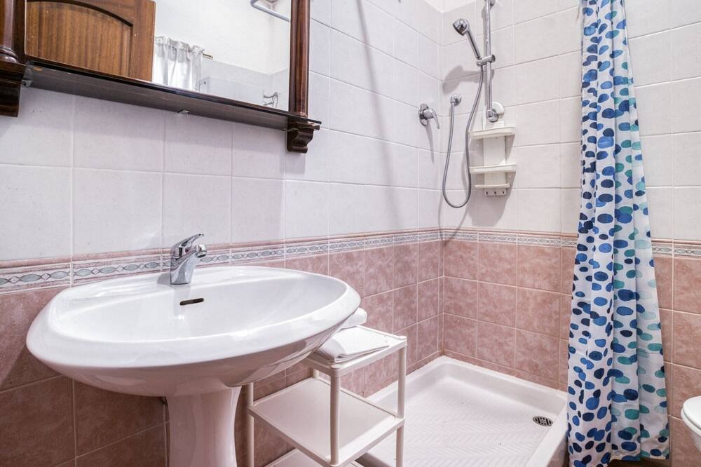 Photo of Bathroom in Citerna