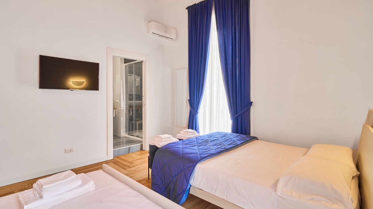 Photo of Bedroom in Naples City Centre