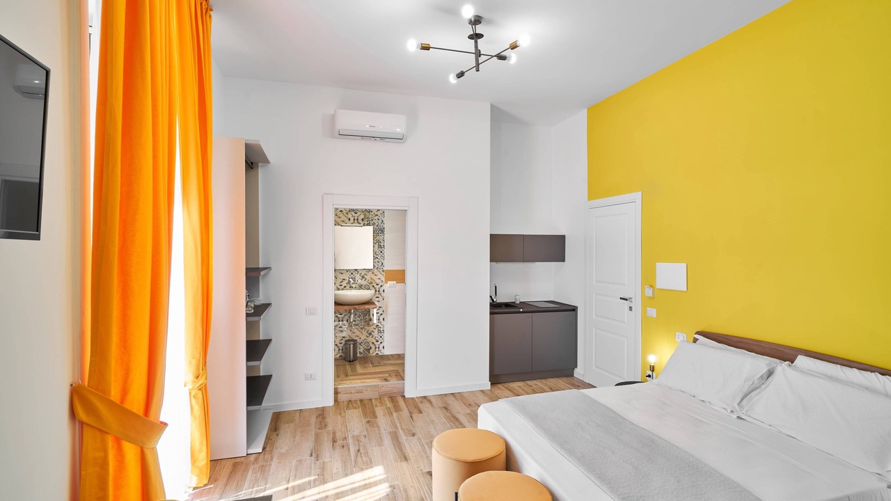 Photo of Bedroom in Naples City Centre
