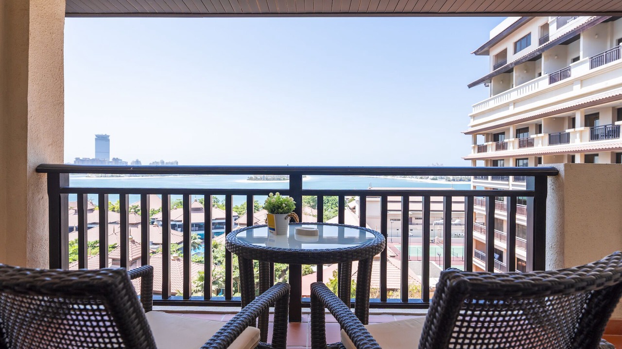 Photo of Patio Balcony in Trade Centre 1