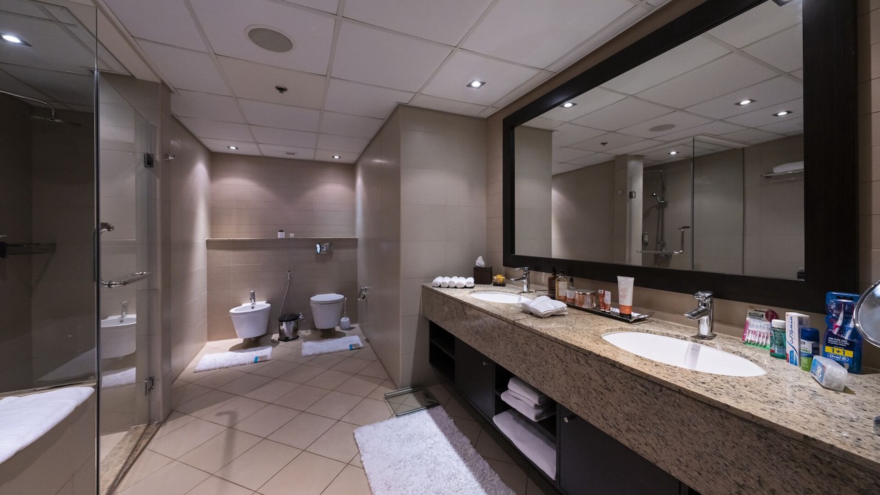 Photo of Bathroom in Trade Centre 1