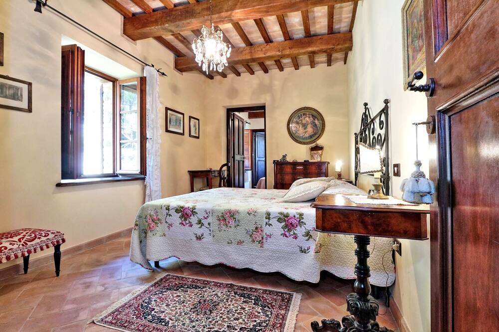 Photo of Bedroom in Serrapetrona