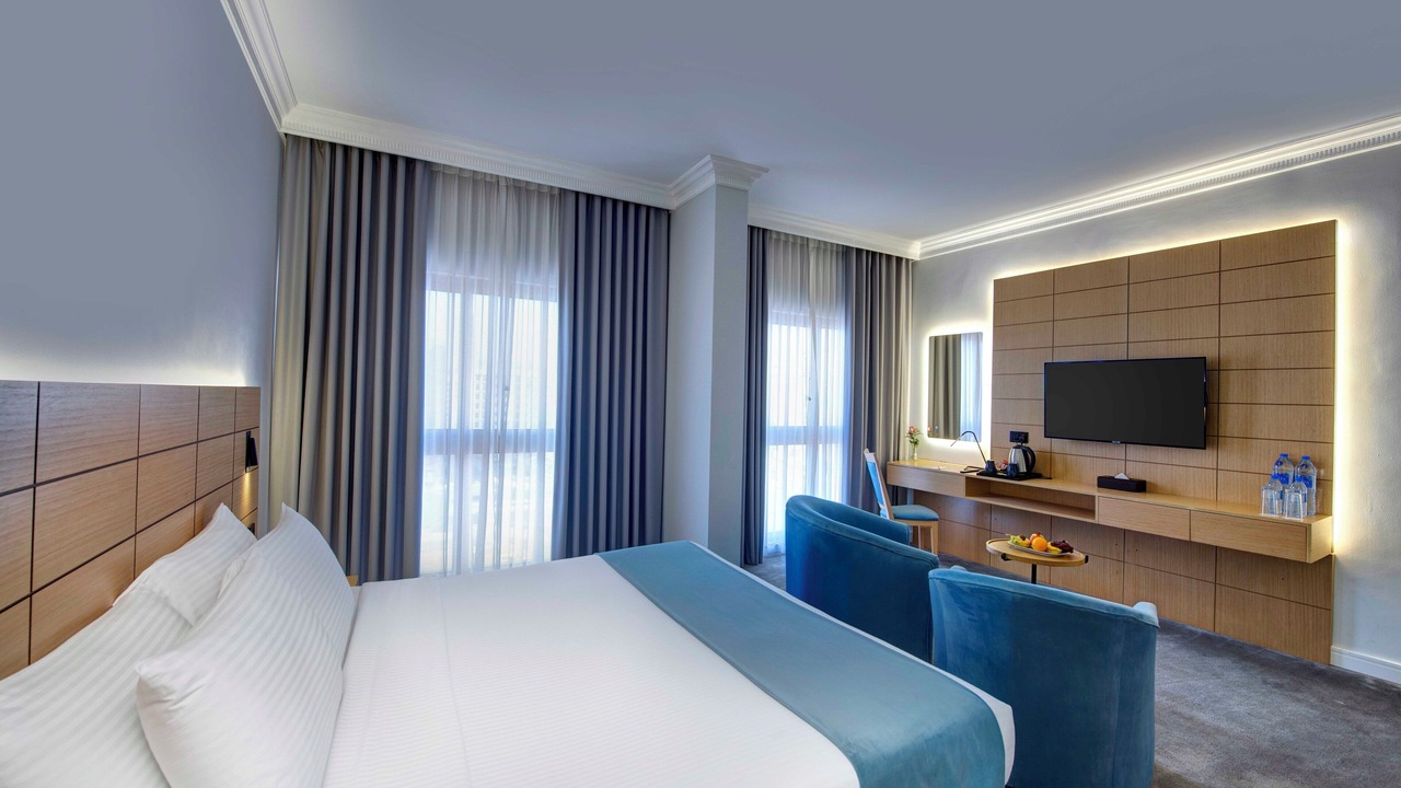 Photo of Bedroom in Al Muraqqabat