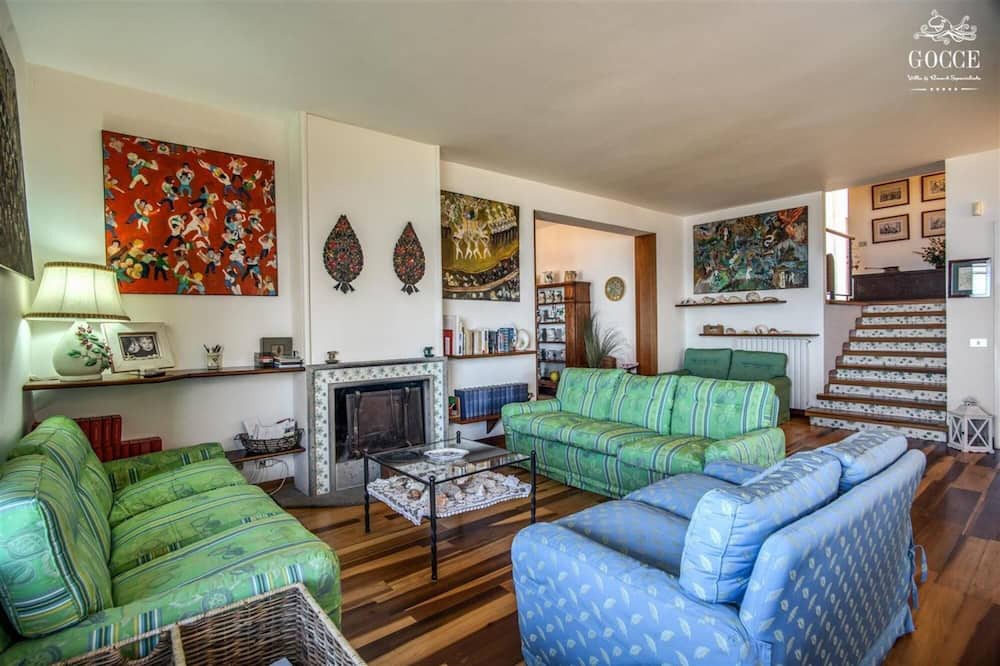 Photo of Livingroom in Schiazzano