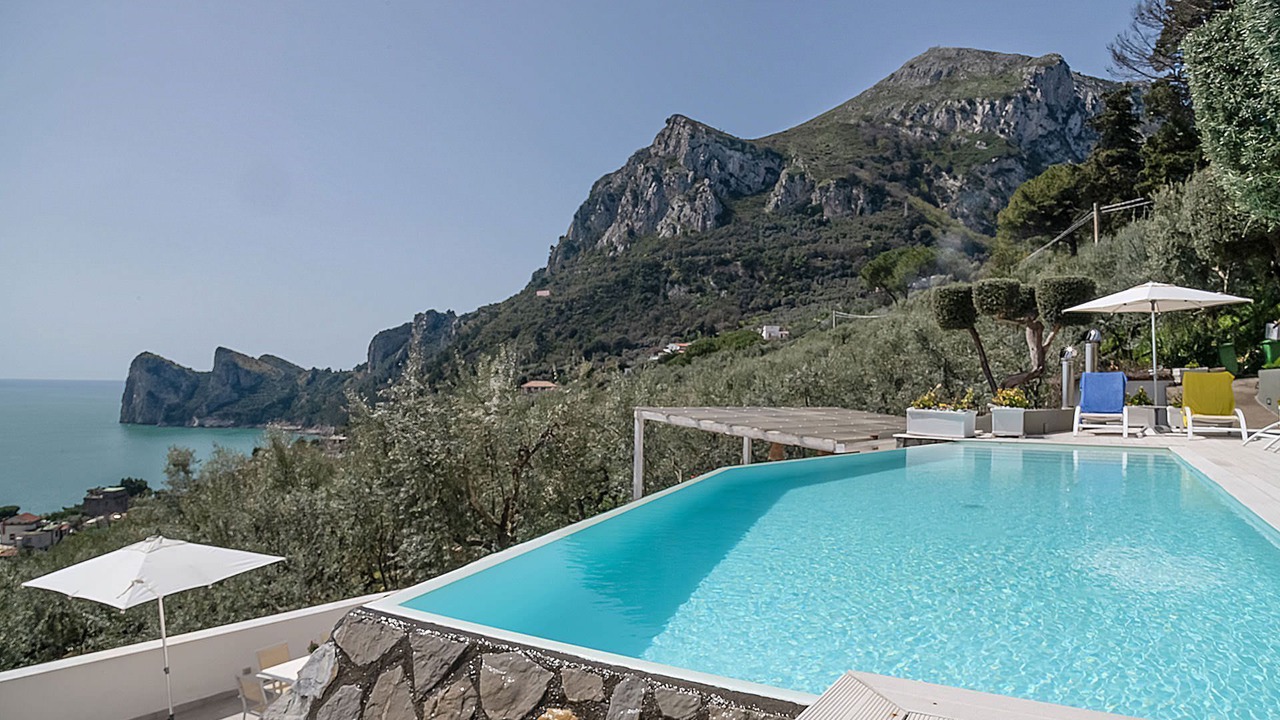 Photo of Outdoor in Sirenuse