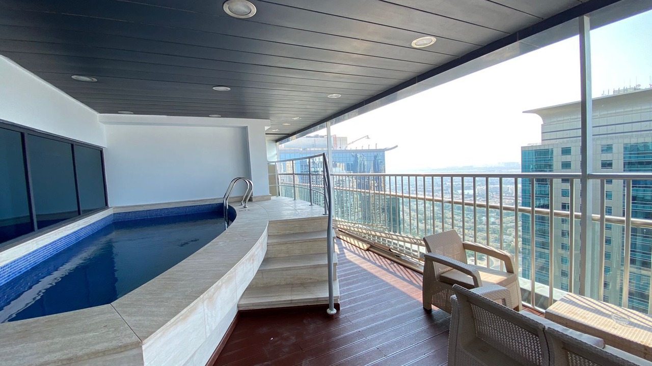 Photo of Outdoor in Jumeirah Lake Towers
