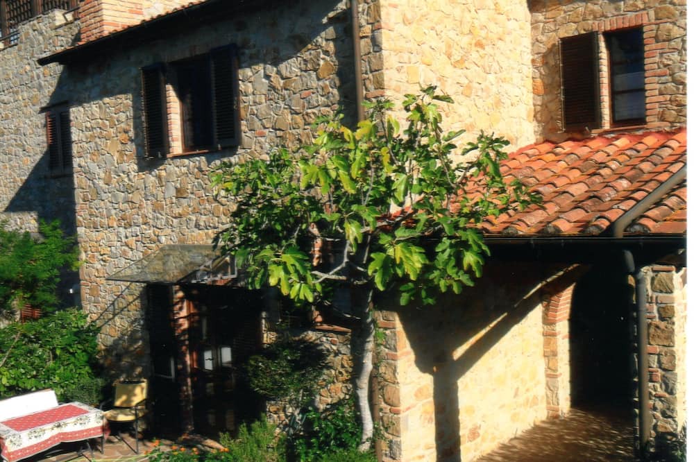 Photo of Outdoor in Giuncarico