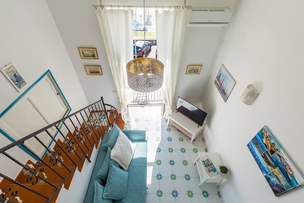 Photo of Livingroom in Pozzuoli
