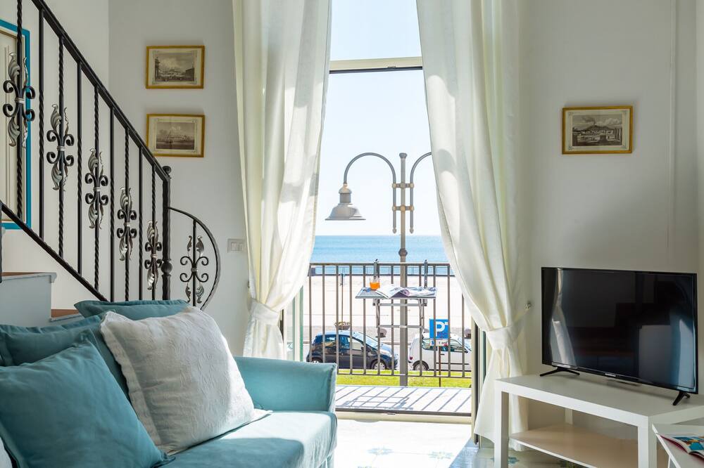 Photo of Livingroom in Pozzuoli