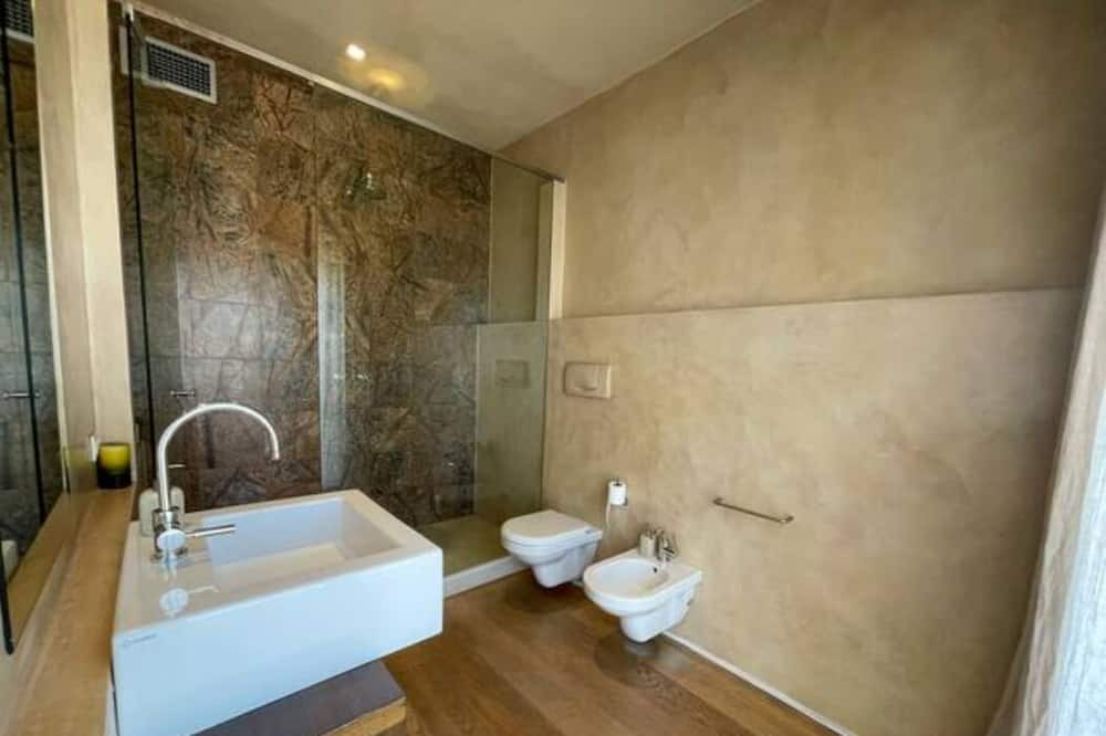 Photo of Bathroom in Gioia