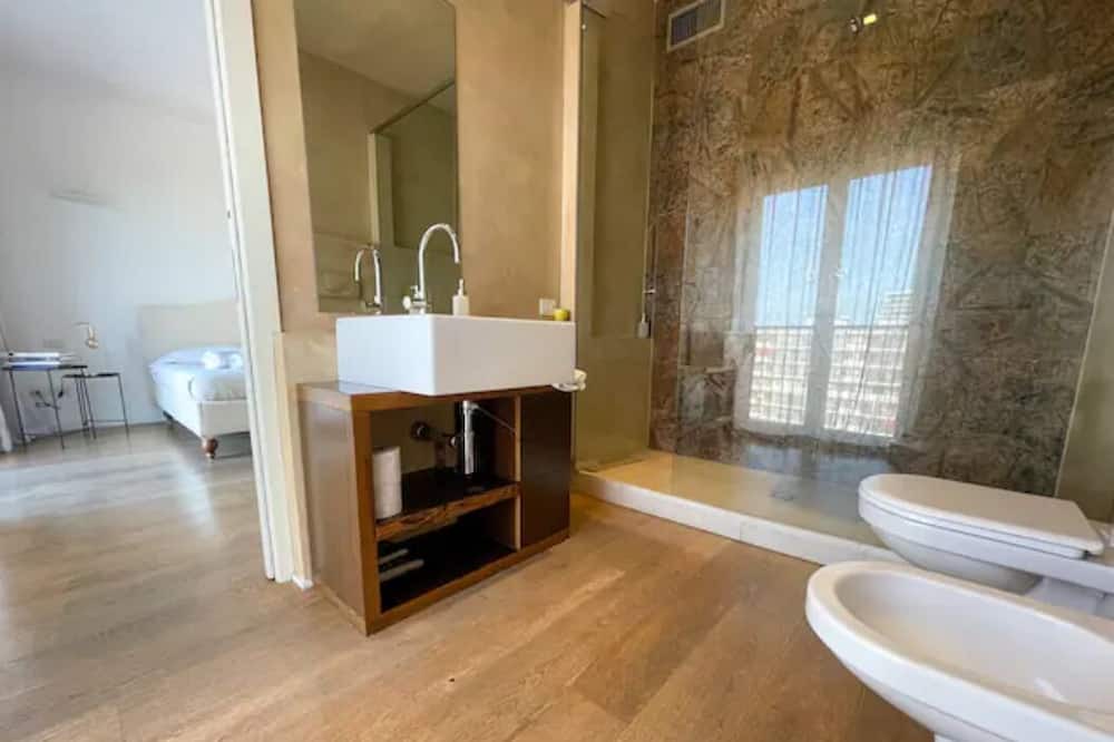 Photo of Bathroom in Gioia