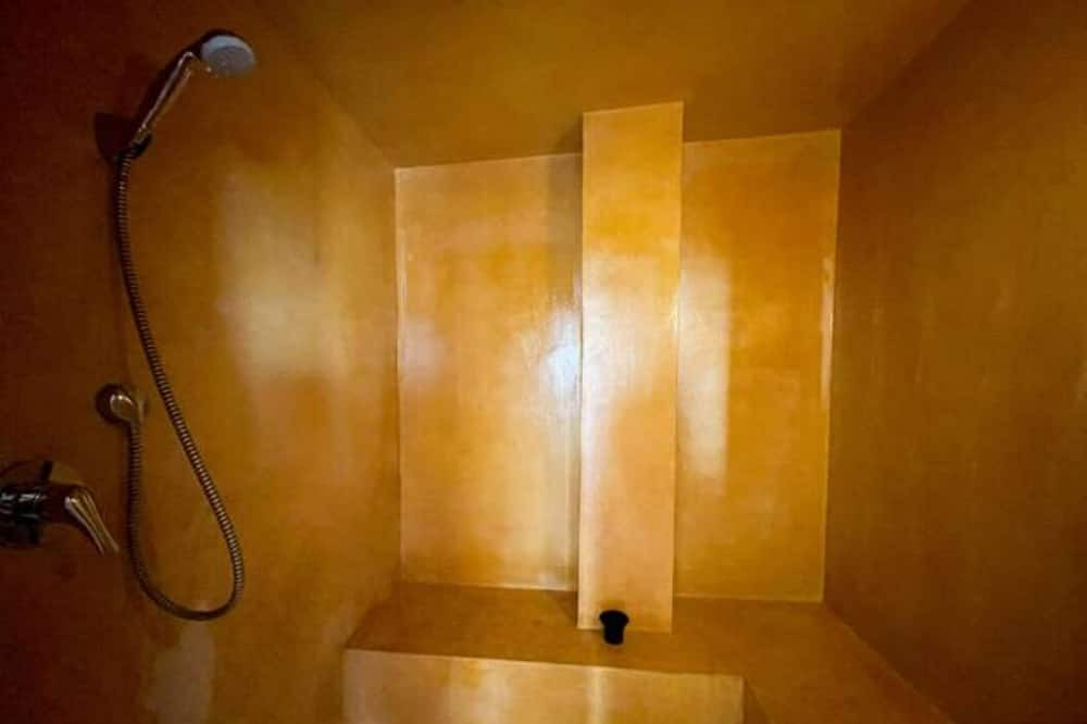 Photo of Bathroom in Gioia