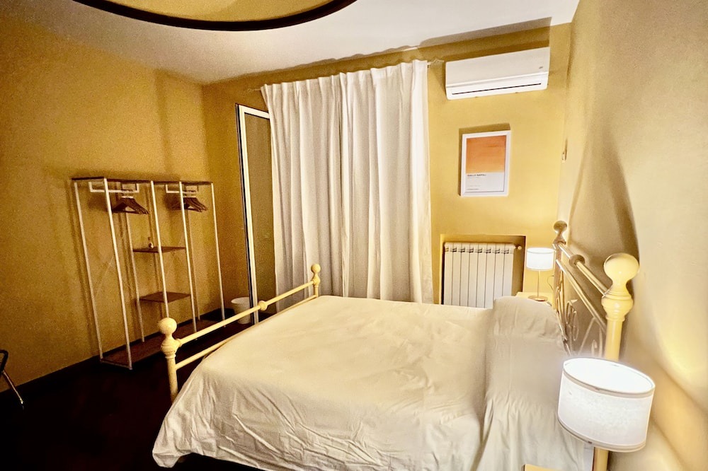Photo of Bedroom in Portici