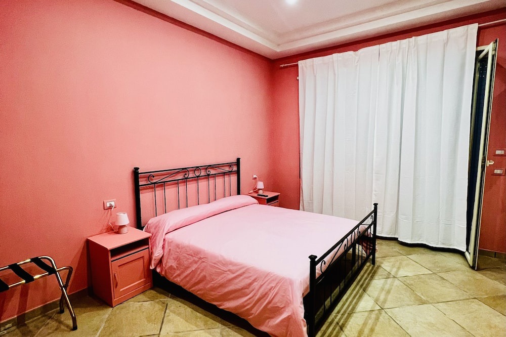 Photo of Bedroom in Portici