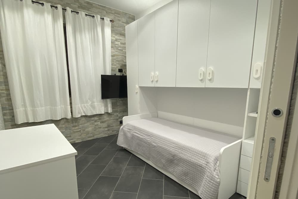 Photo of Bedroom in Pianura