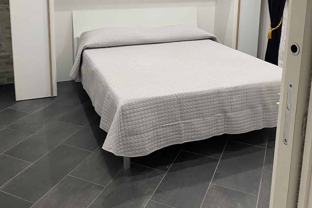 Photo of Bedroom in Pianura