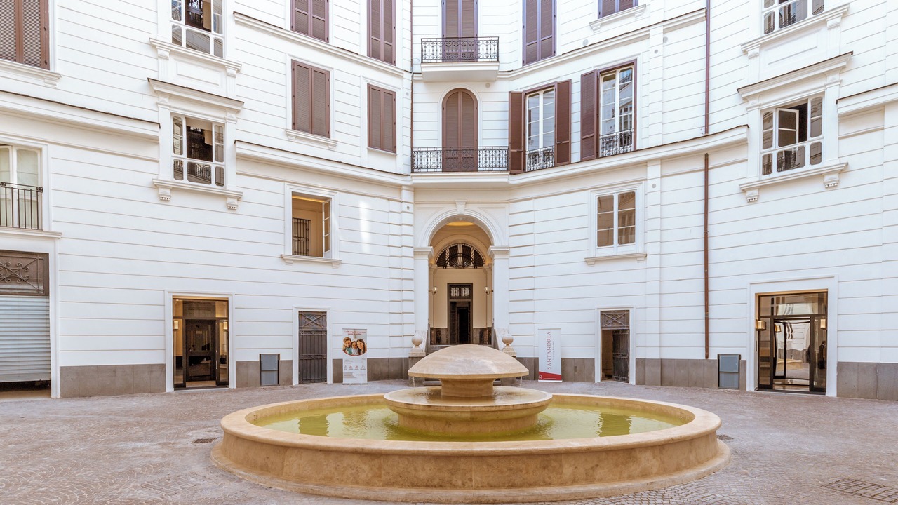 Photo of Patio Balcony in Naples City Centre
