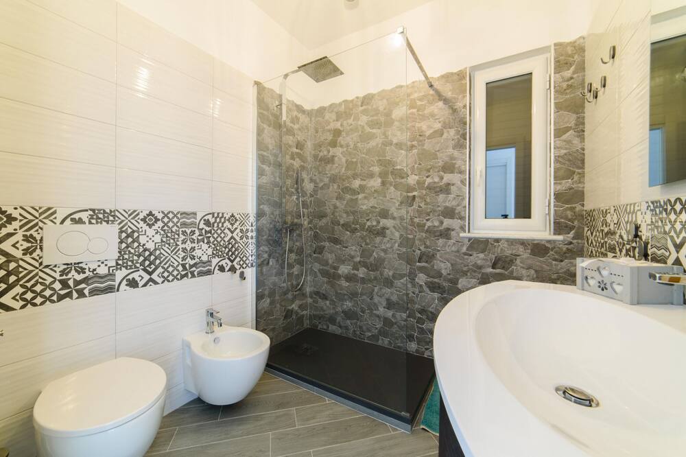 Photo of Bathroom in Casamicciola Terme