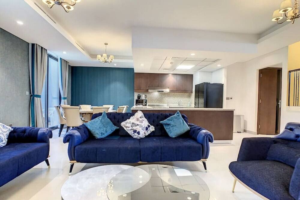 Photo of Livingroom in Motor City