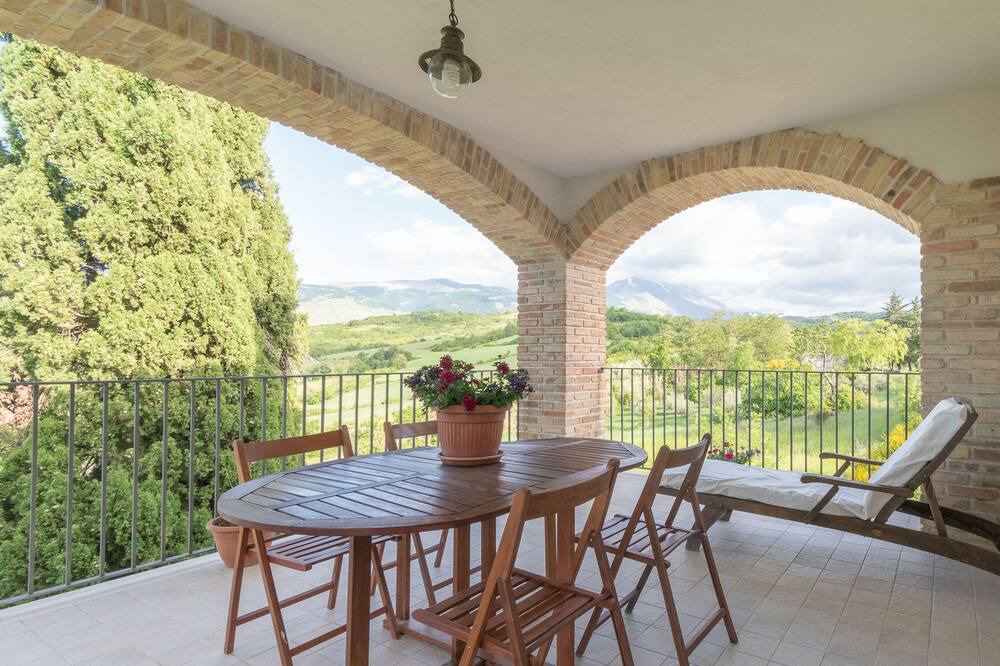 Photo of Patio Balcony in Abbateggio