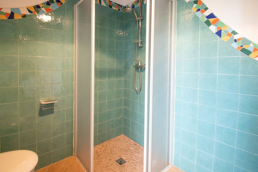 Photo of Bathroom in Abbateggio