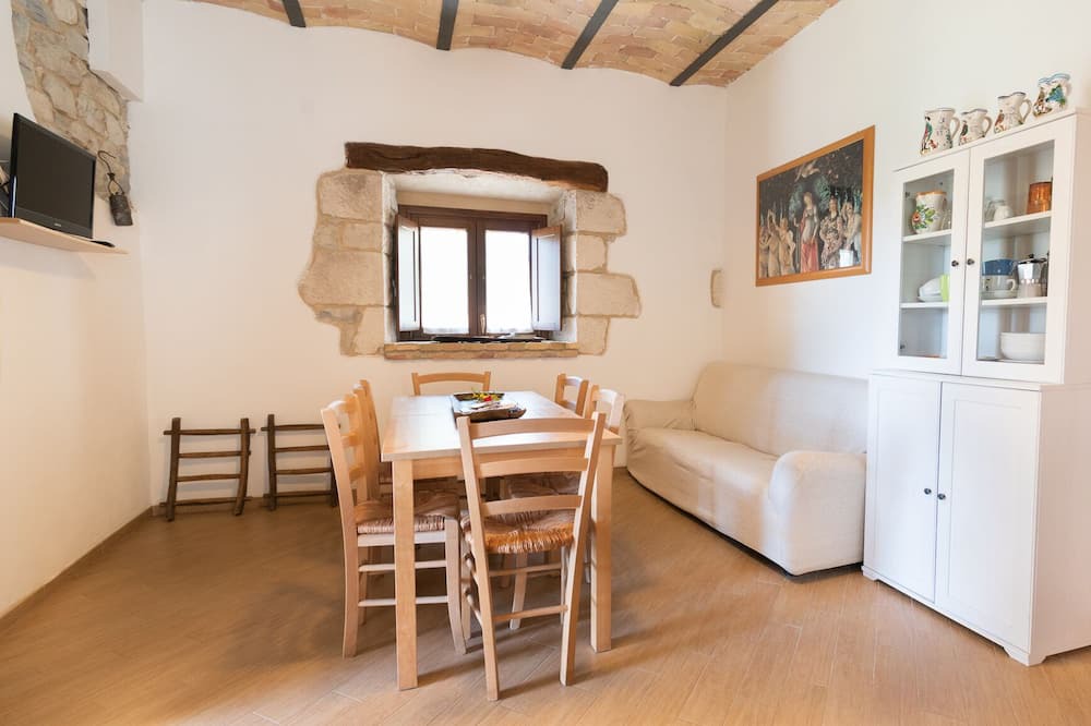Photo of Livingroom in Abbateggio